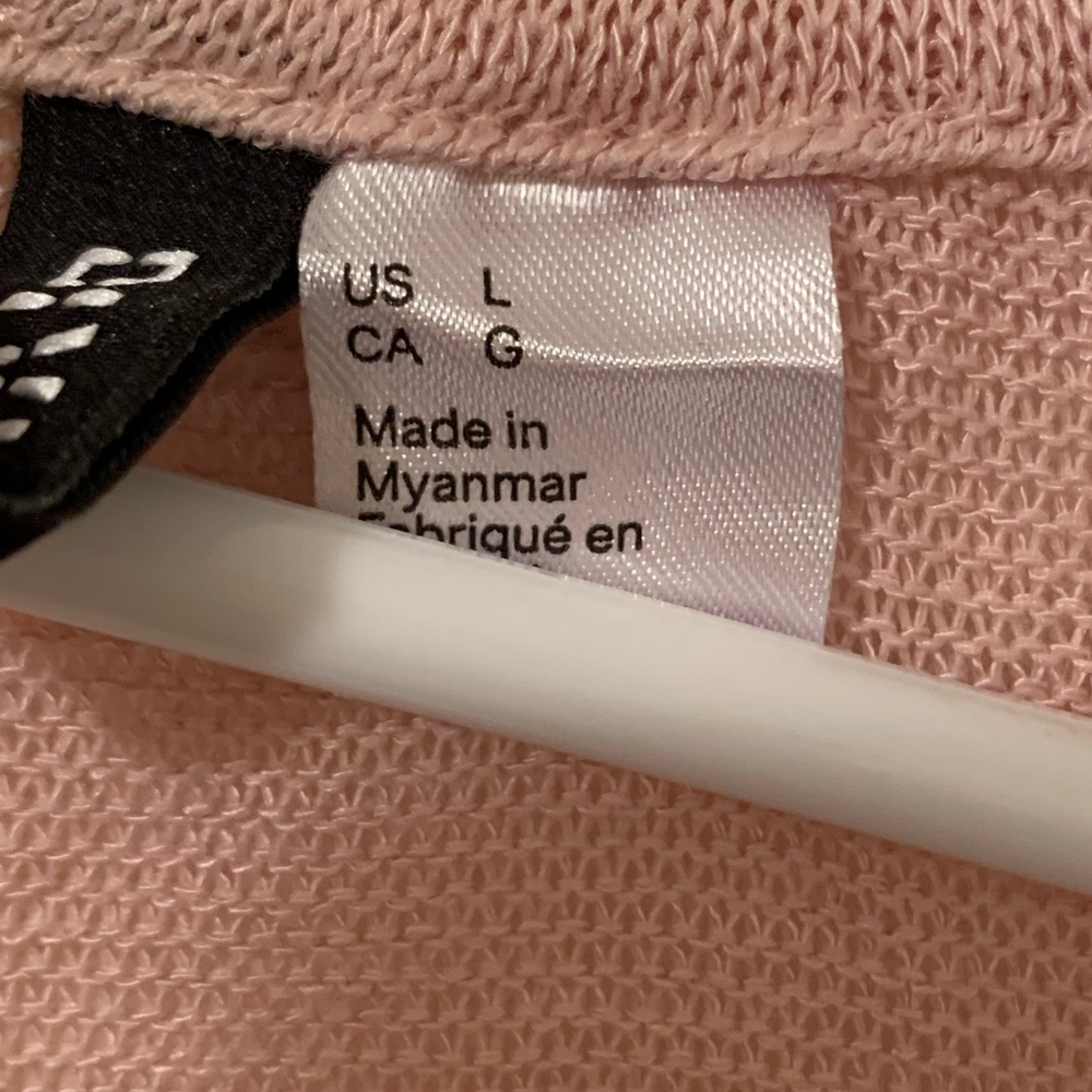 Pink Sweater - Picture 2 of 3